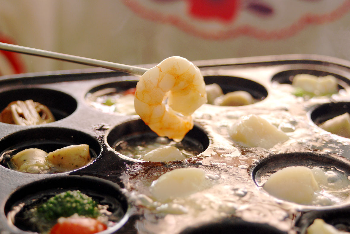 How to Clean and Maintain Your Takoyaki Pan for Longevity
